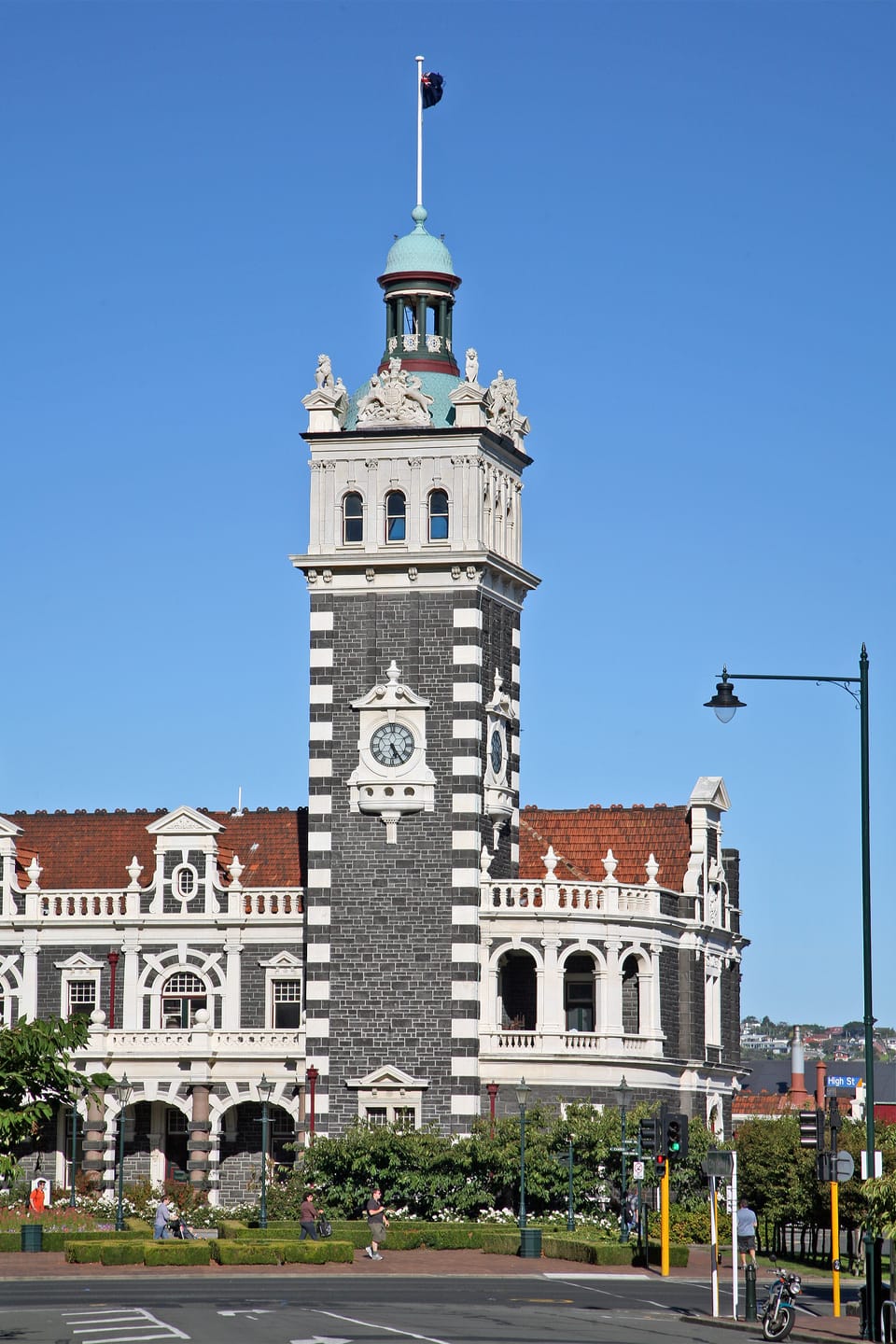 Dunedin Railway Station exterior