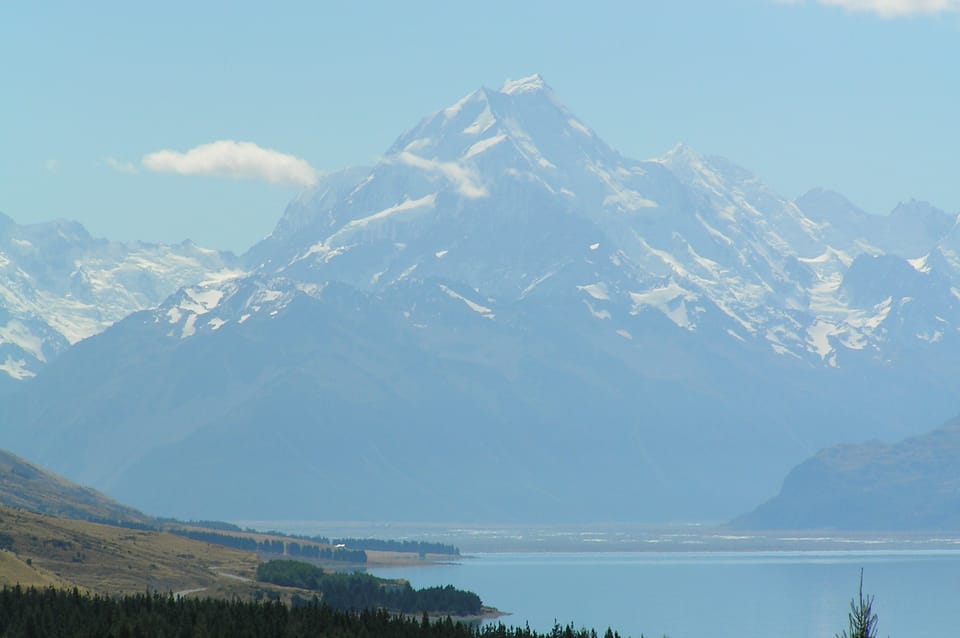 Aoraki Mount Cook from Lake Pukaki