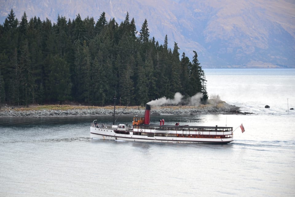 TSS Earnslaw steamship on Lake Wakatipu