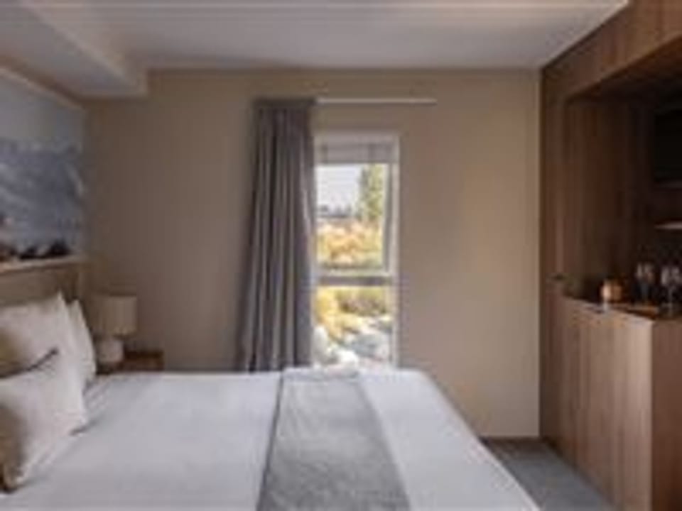 Peppers Bluewater – Hotel Room 404A, lounge/living area