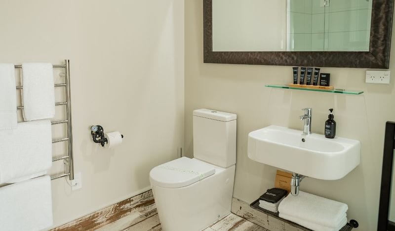 Poshtel – Room interior view 2